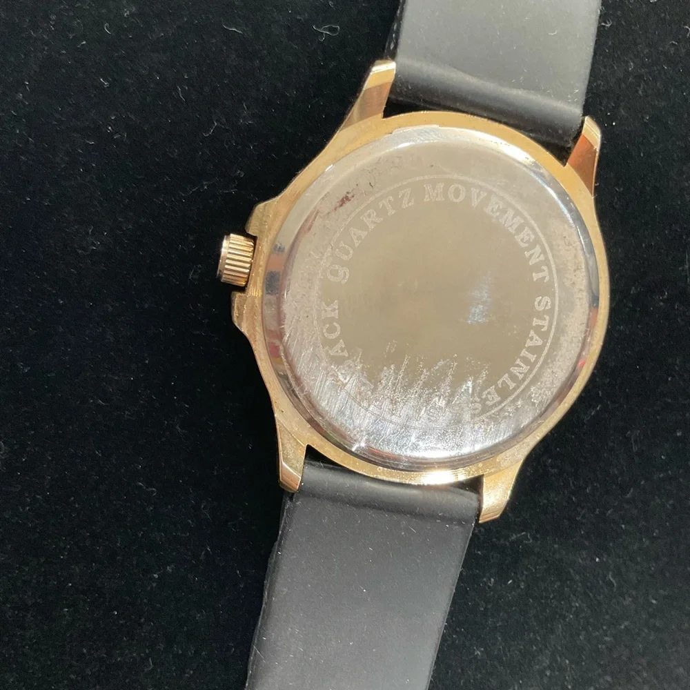 BLACK SILICONE‎ POLKA DOT FASHION WATCH